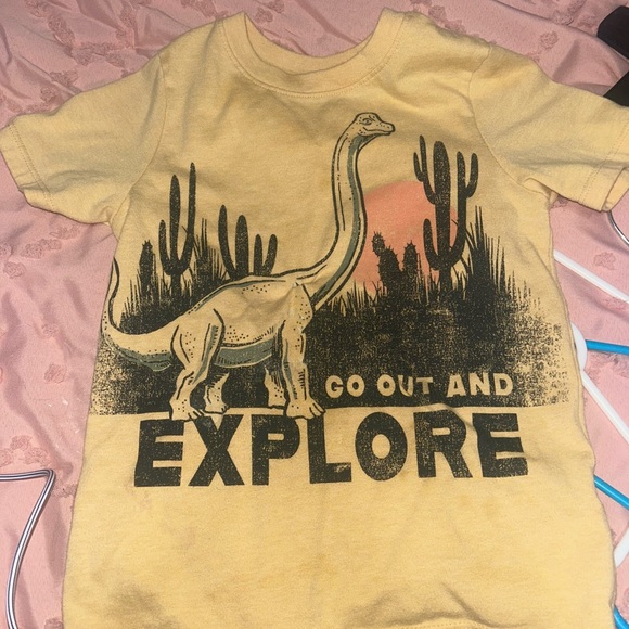 FREE w/ purchase of 3+ items ❤️ or 3 for $15 Boys 4t Garanimals Dinosaur Shirt - Picture 1 of 3